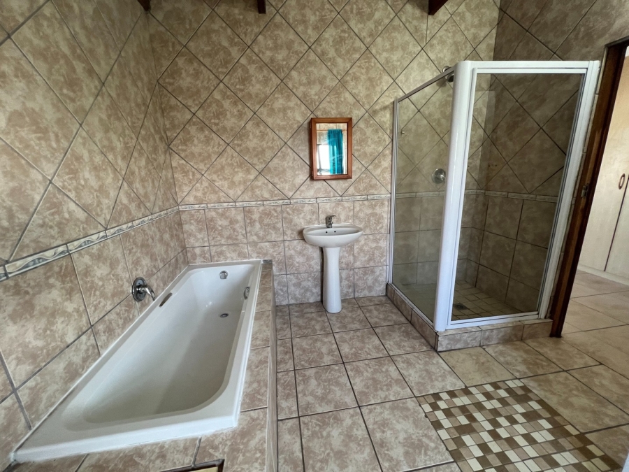 4 Bedroom Property for Sale in Jacobsbaai Western Cape